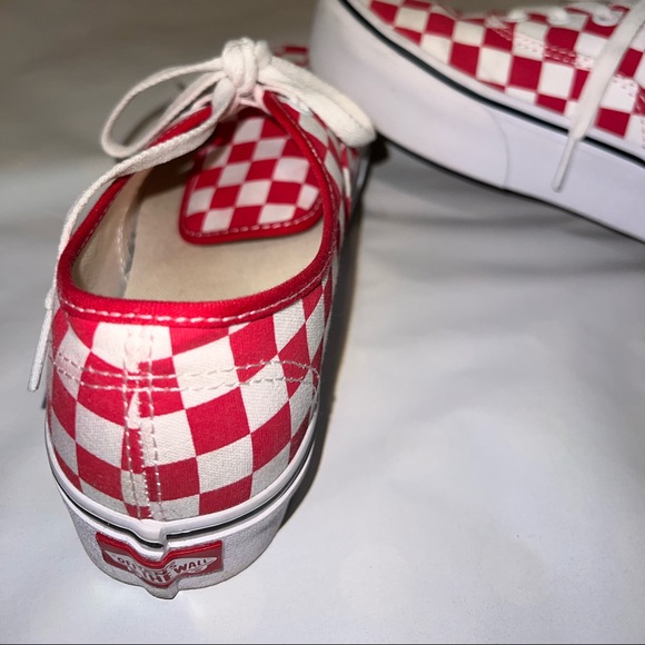 Vans - Picture 2 of 10